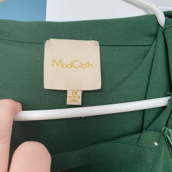 Modcloth Trolley Tour Dress in Pine 🌲 - Picture 3 of 10